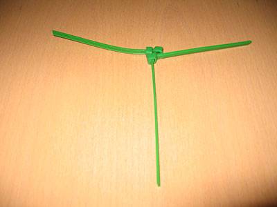 484tina_dachhalterung_2.jpg 484tina_dachhalterung_2.jpg